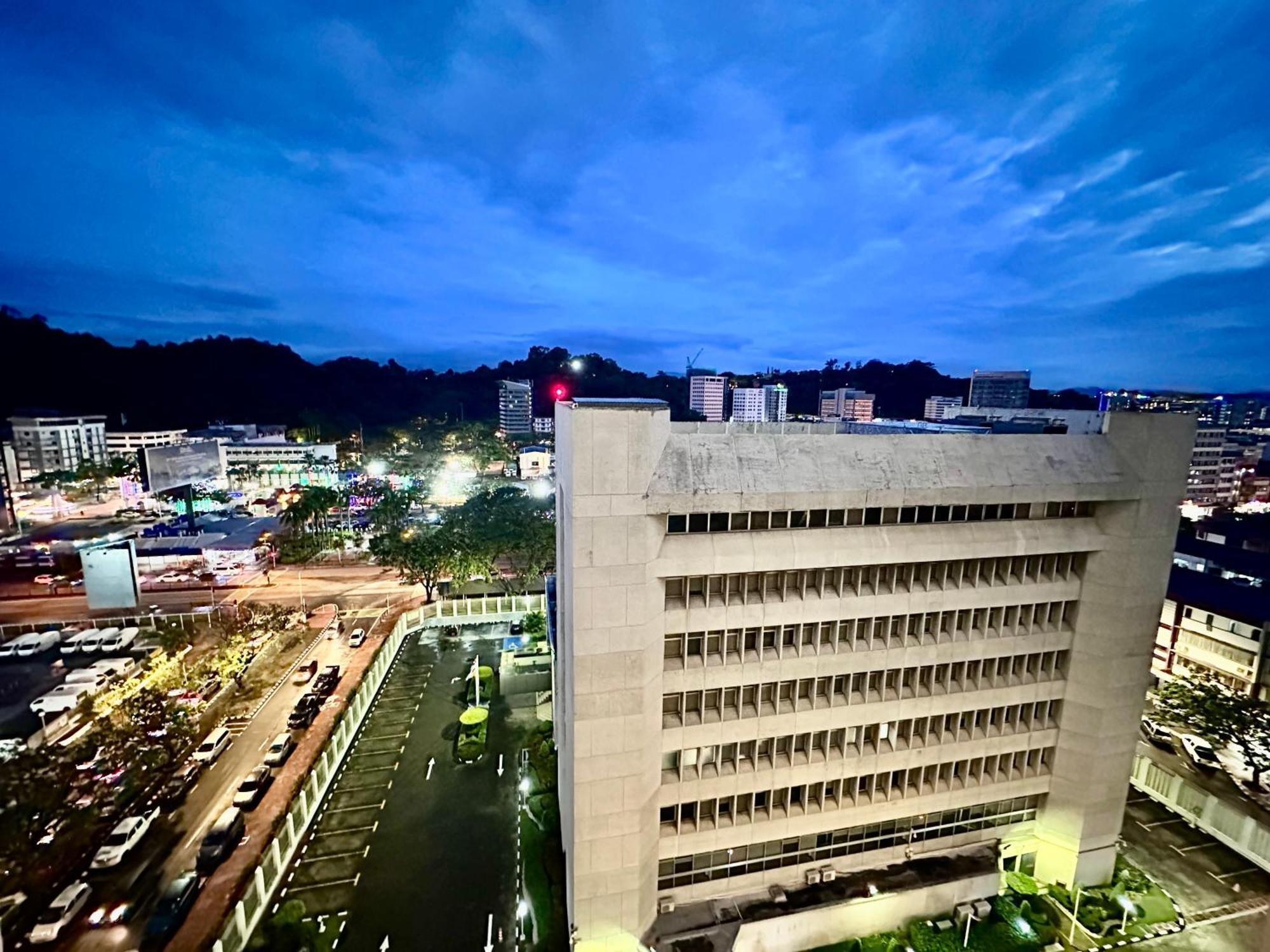 Kota Kinabalu City Centre @ The Shore By Casa Yolo Eksteriør bilde